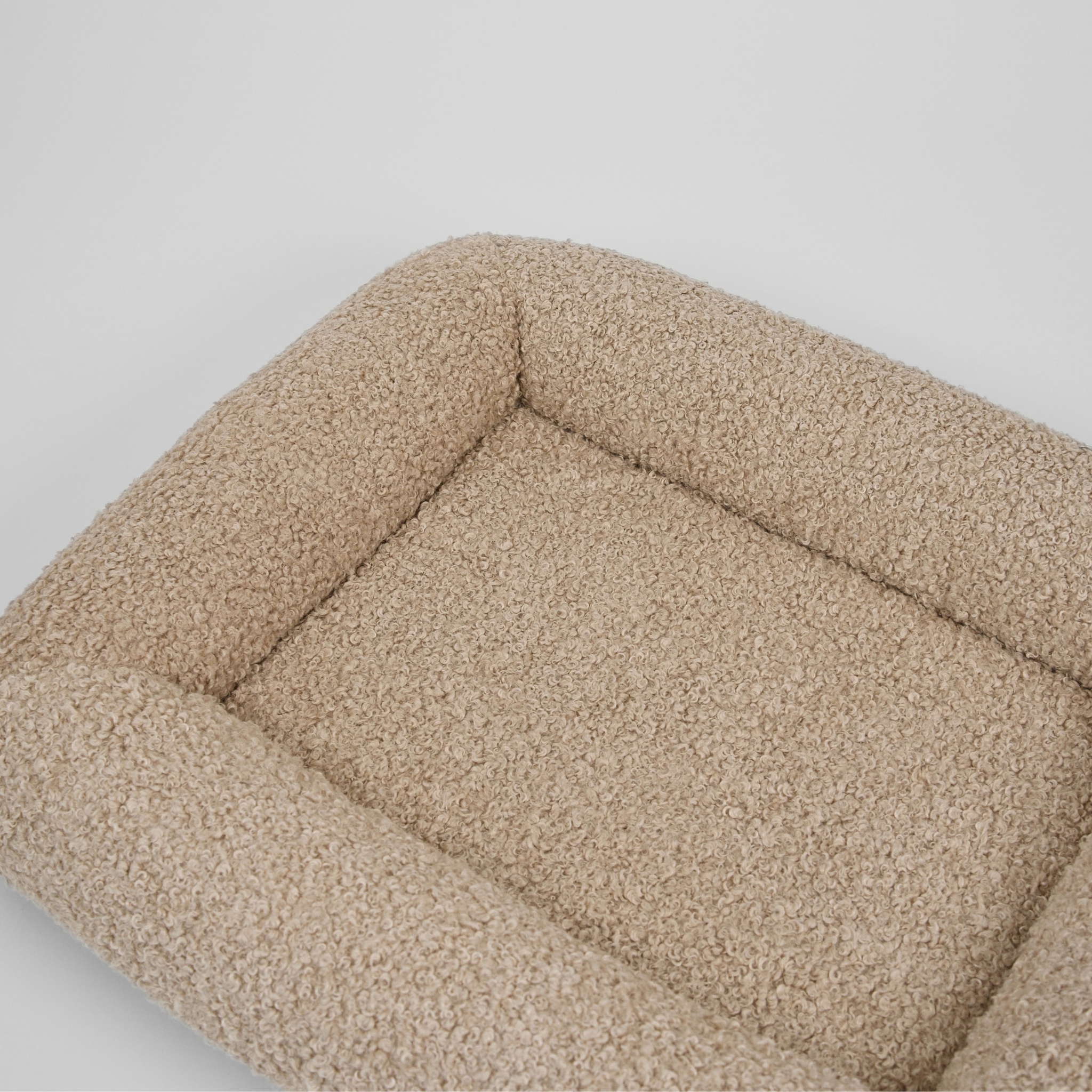 Karla Orthopedic Dog Bed | Sand Curly