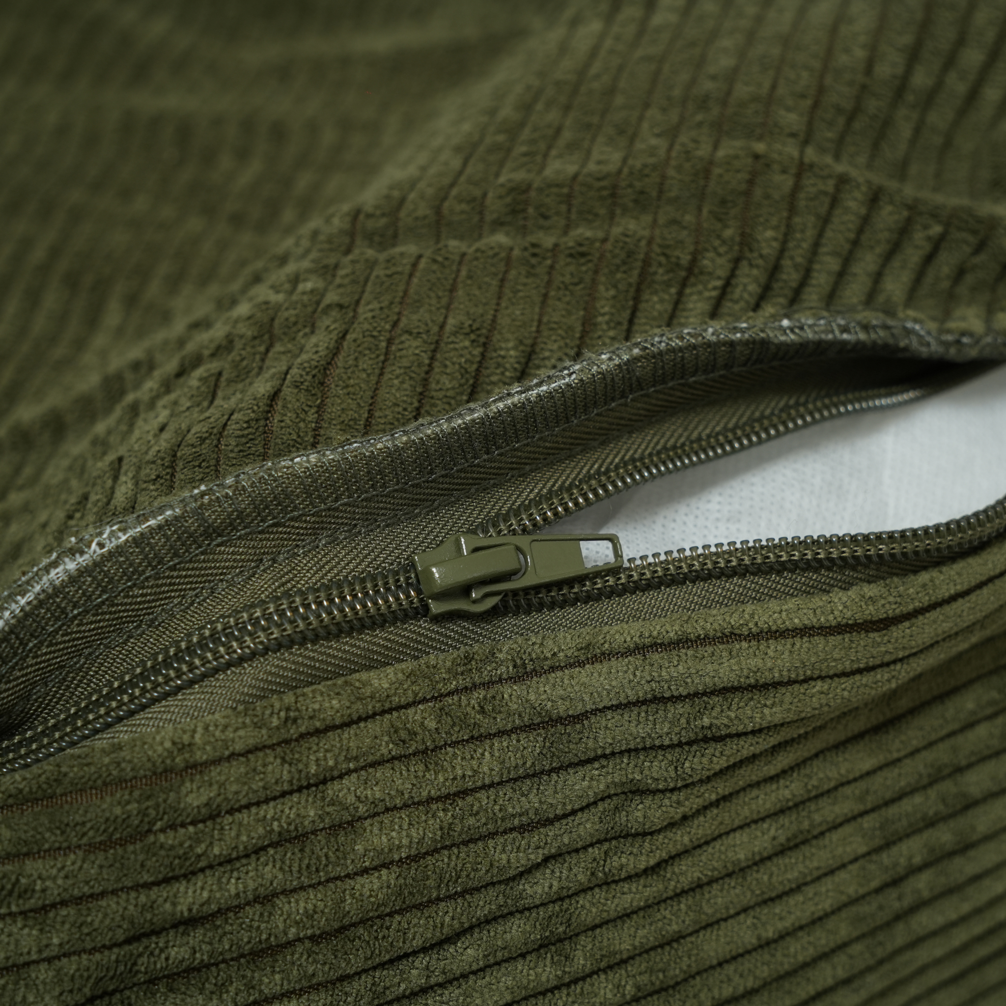 Luna Dog Bed 3.0 | Mossgrön manchester