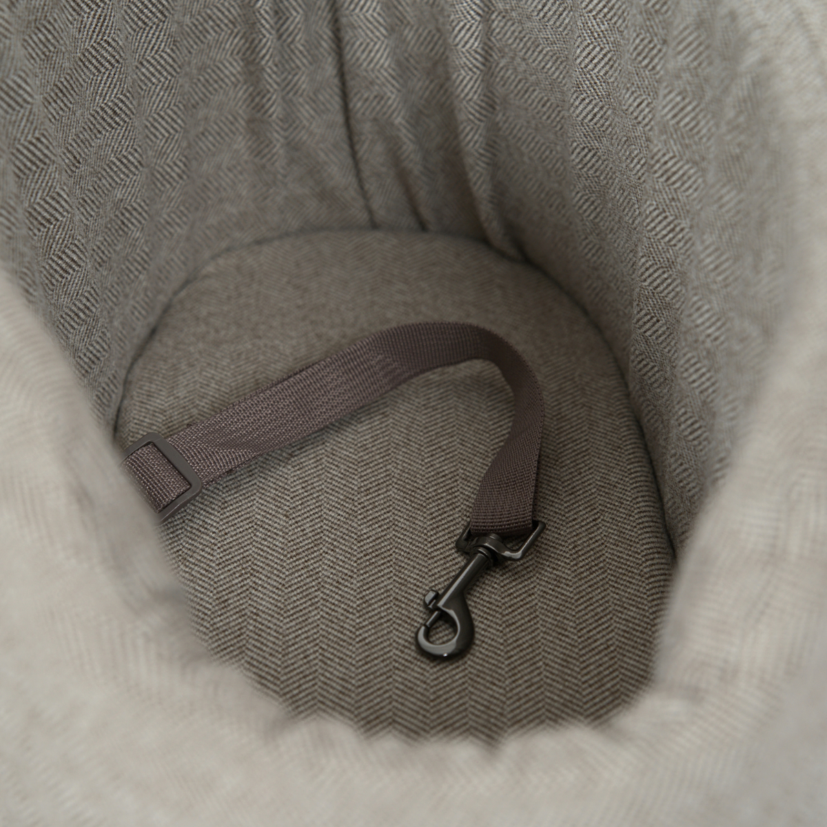 Maya 2-in-1 Car Seat, Herringbone Mocca